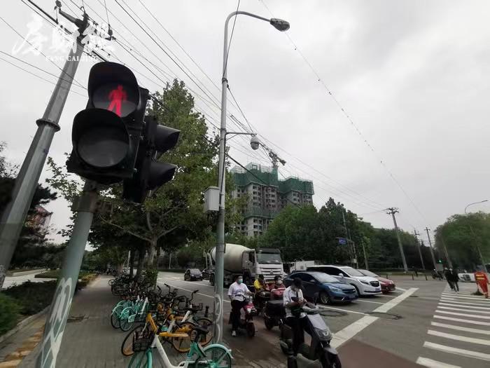 远洋集团：高等法院已将清盘呈请的首次聆讯日期定为9月11日