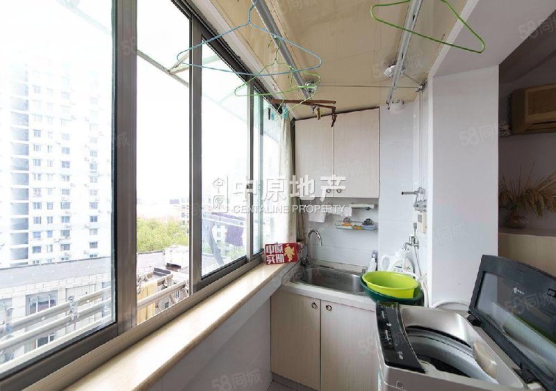 昔日，它10条裤子就能在上海豪华地段买1㎡房