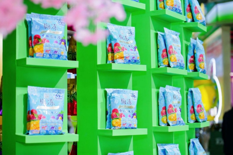 溜溜梅二冲IPO：靠降价换市场，“宣传费”超过净利润，对赌协议下面临“生死大考”