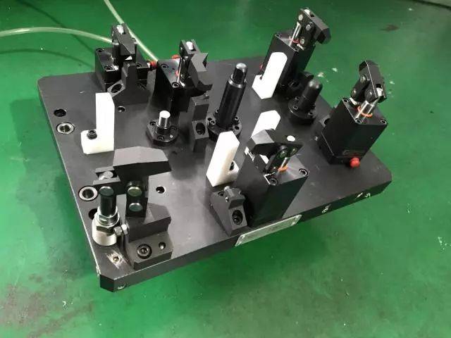 XD拉普拉获得实用新型专利授权：“加热治具及加热设备”