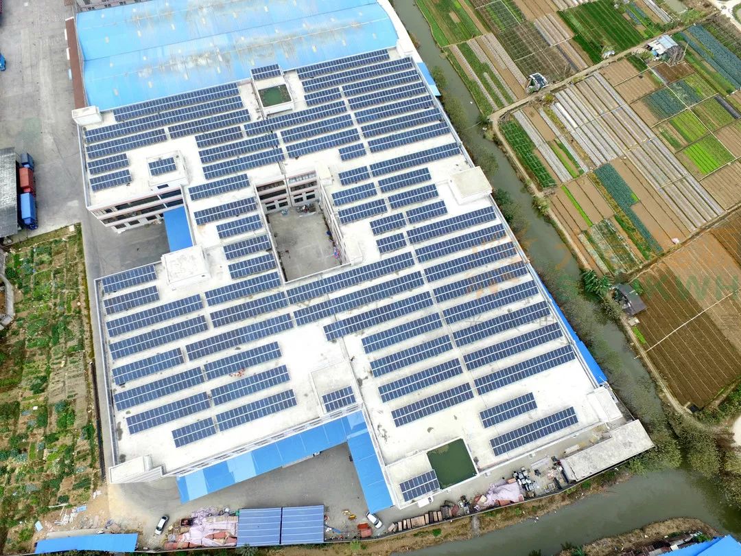 驻奥克兰总领馆经商处赴芒阿图罗托光伏电站项目进行安全检查