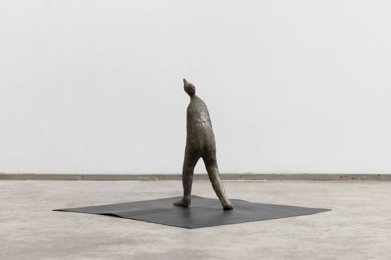 娜布其和汉克・维奇 双个展 “玩具和低语声”