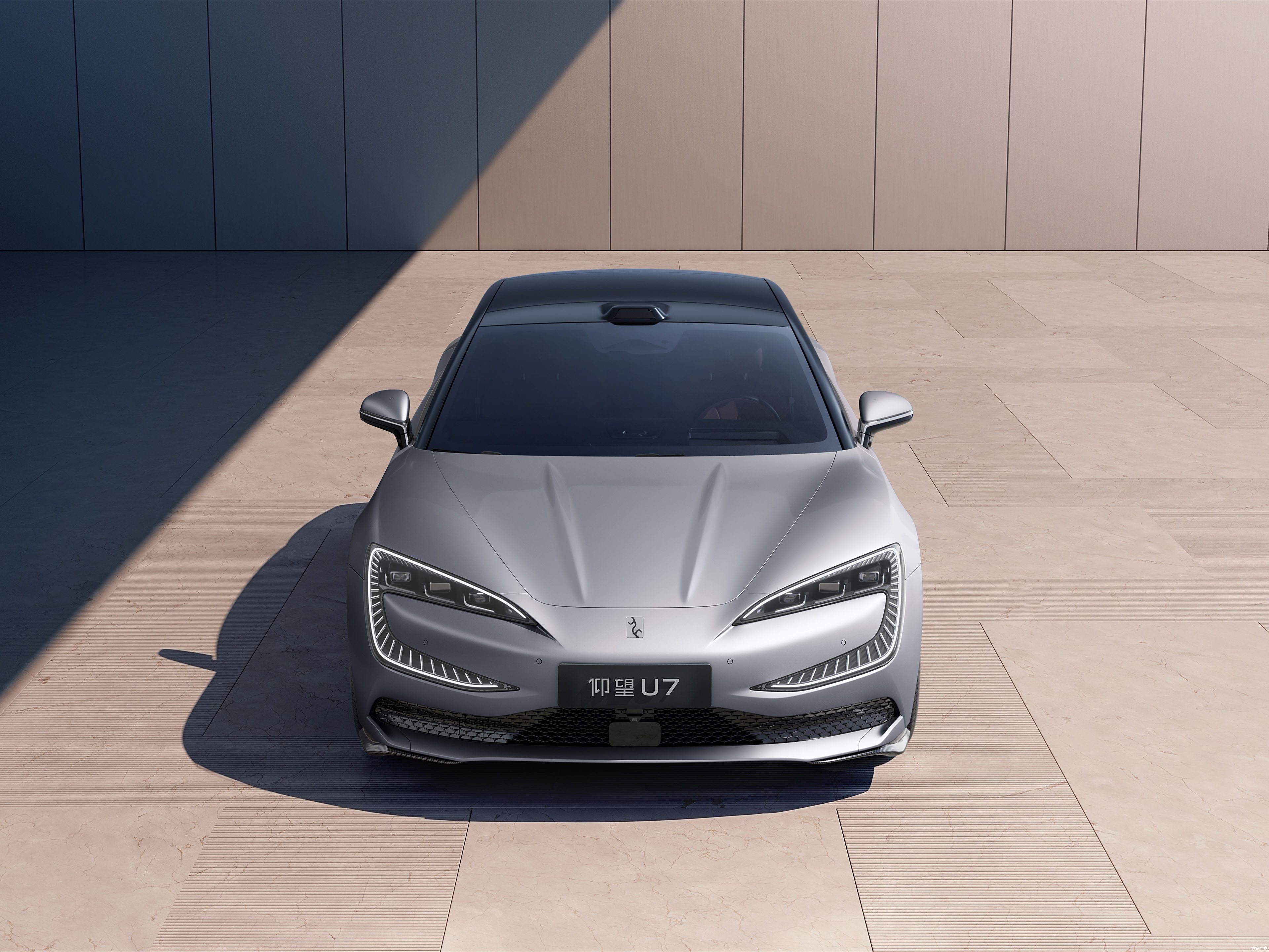 仰望U7 首批客户车下线