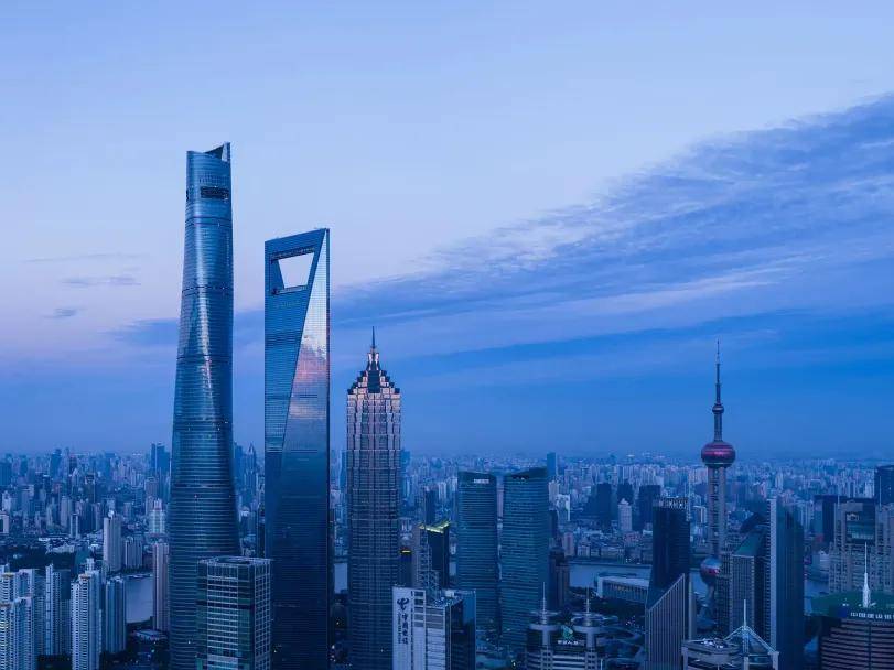 迪拜在欧洲和东亚之间造了一个国际金融中心