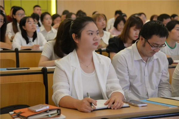 冠城新材：实控人薛黎曦收到行政处罚决定书