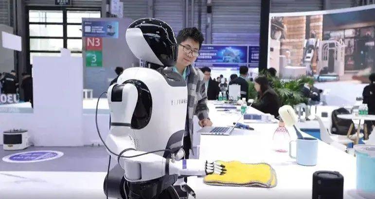 两部门开展智能养老服务机器人场景应用试点