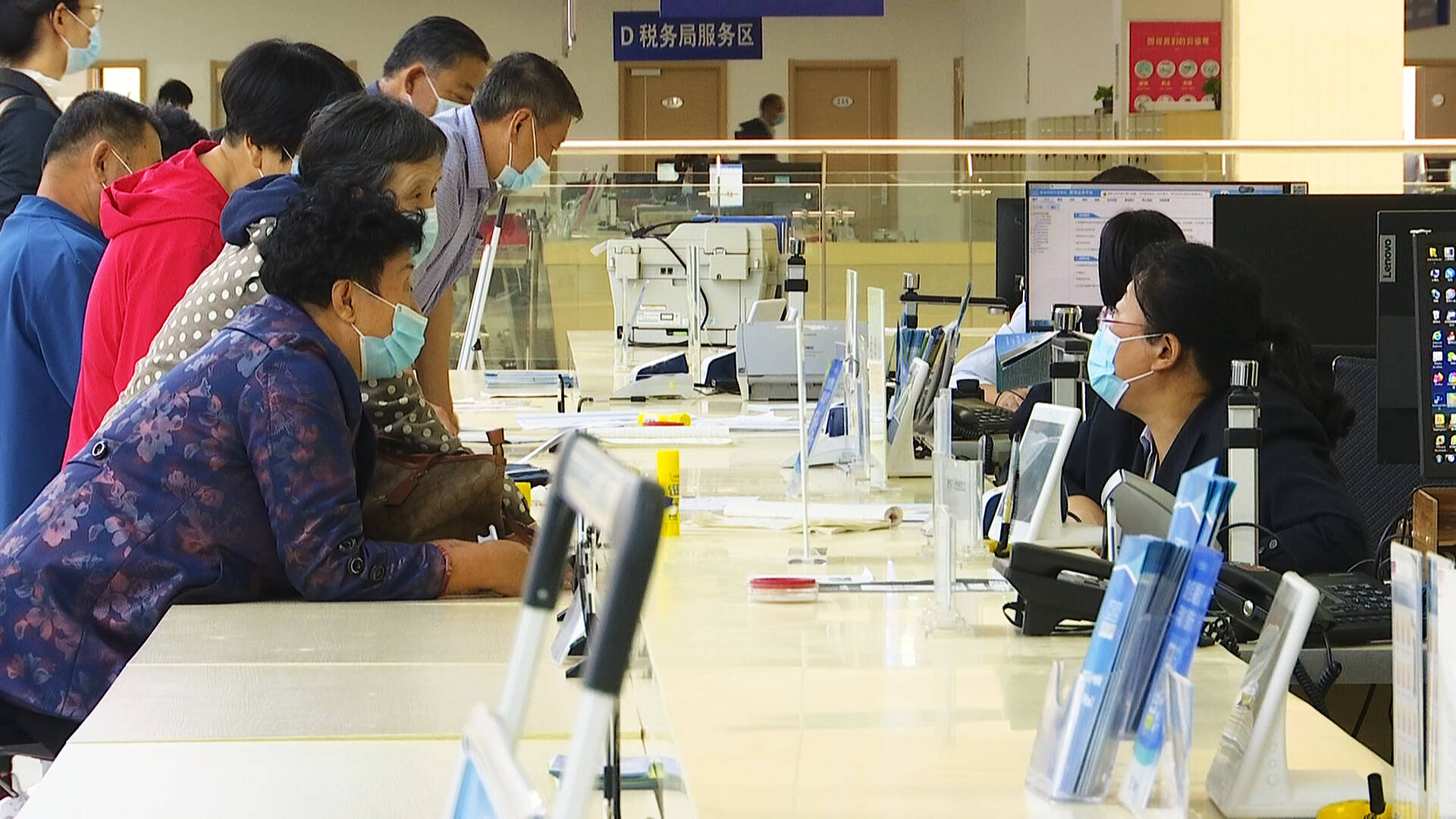 国家发展改革委肖渭明：加强民生政策统筹协调和系统集成 完善政策协调机制