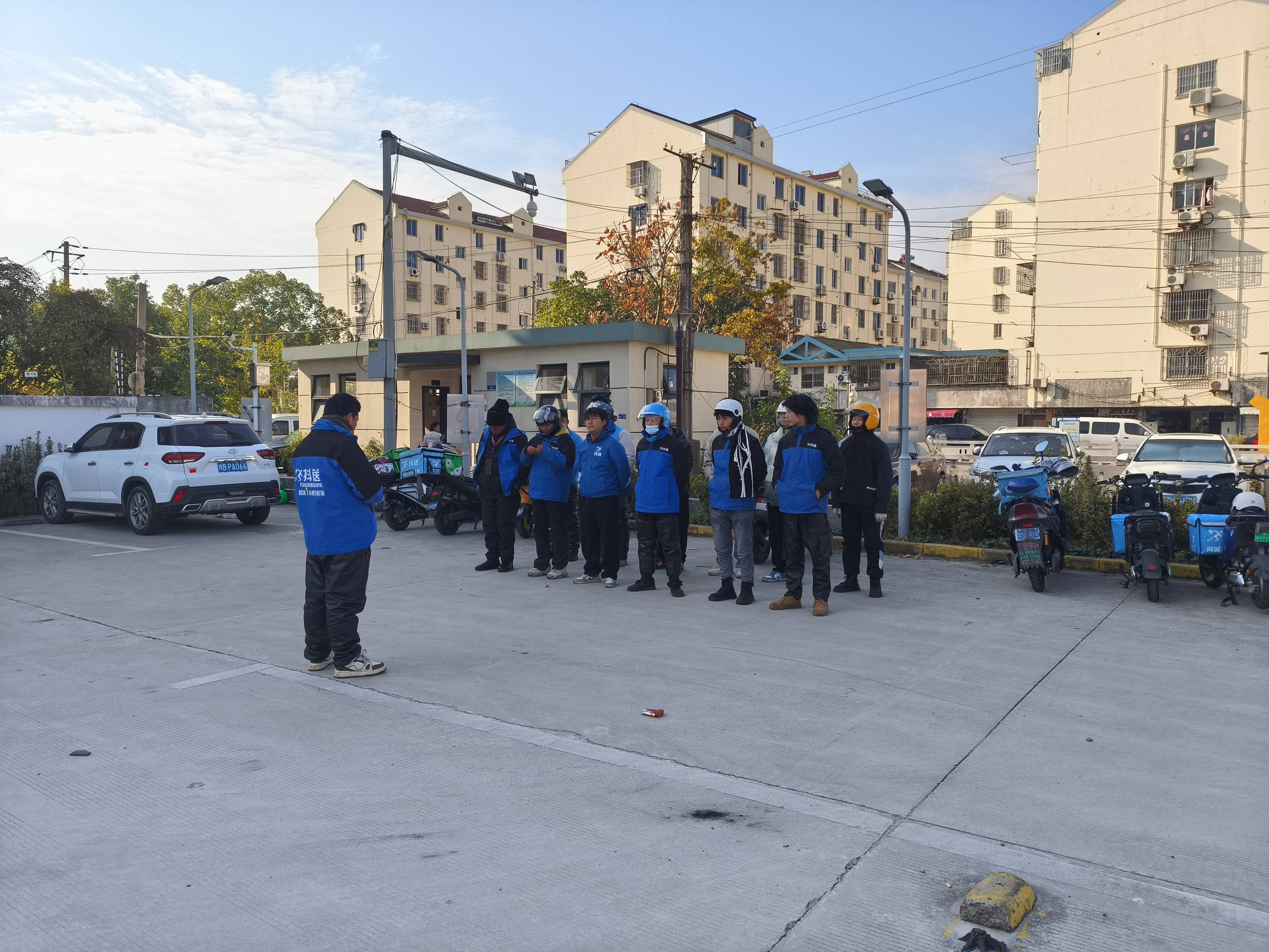 餐饮外卖市场整体规模突破1.5万亿 京东入局4个月市占率已达31%