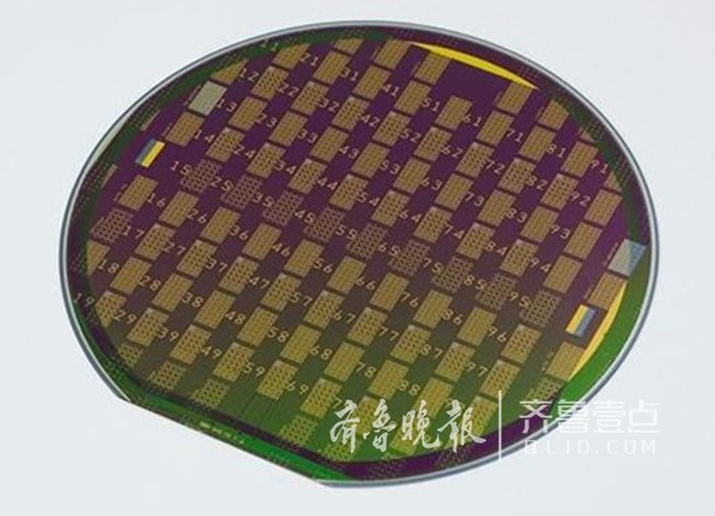 我国科研人员“以柔克刚”填补微型LED晶圆无损测试技术空白