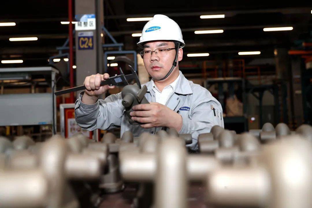 恒立液压获得发明专利授权：“一种负载保持片式多路阀”