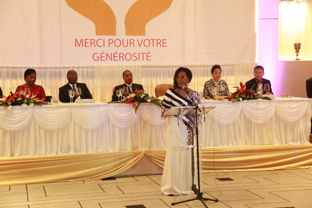 刚果（布）总统萨苏赴法进行工作访问