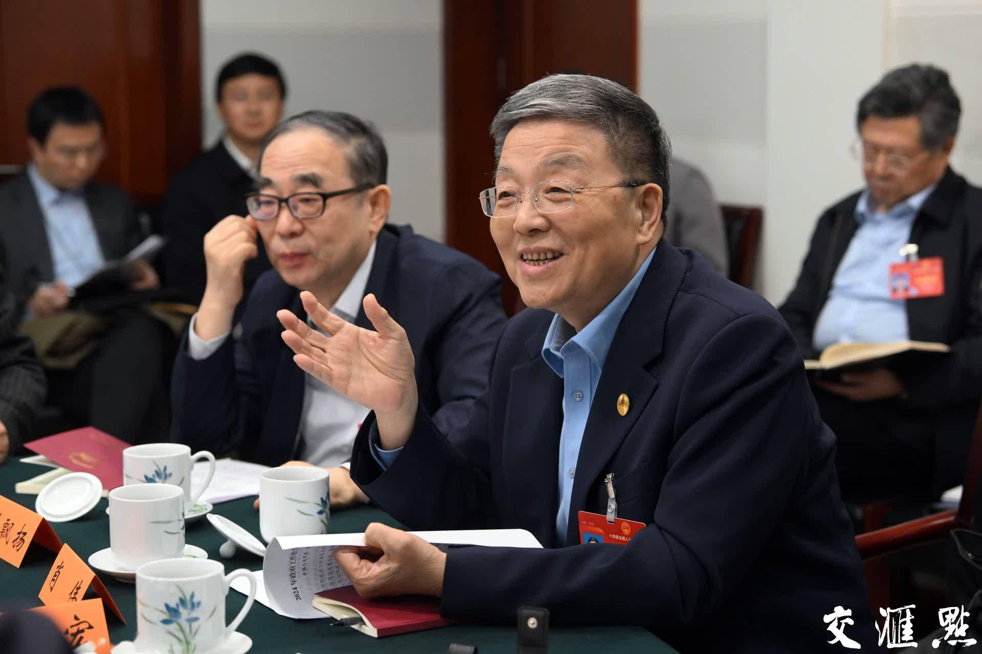 康缘药业:肖伟辞去董事长职务