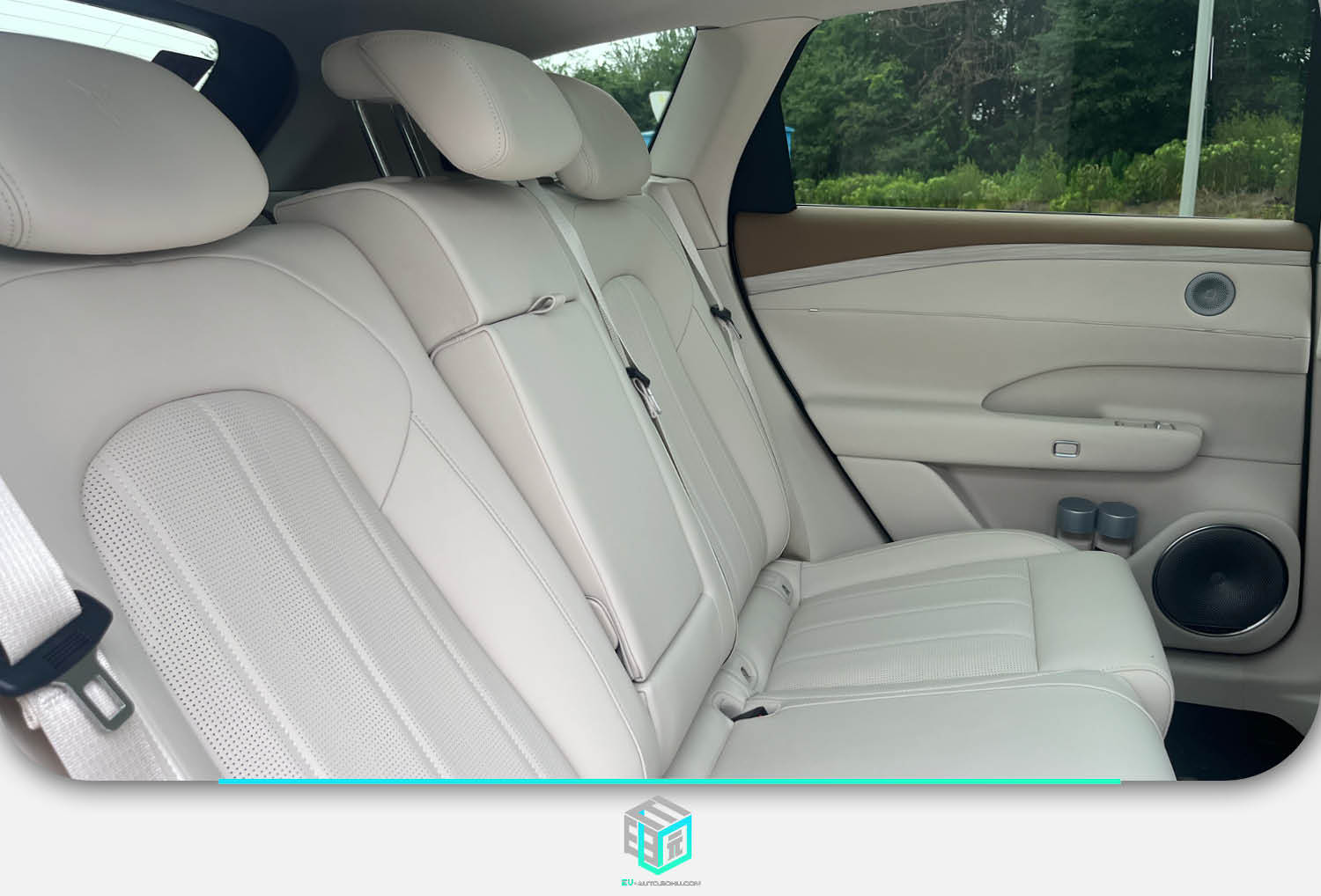 岚图FREE+预售22.99万元起，全系标配“华为全家桶”