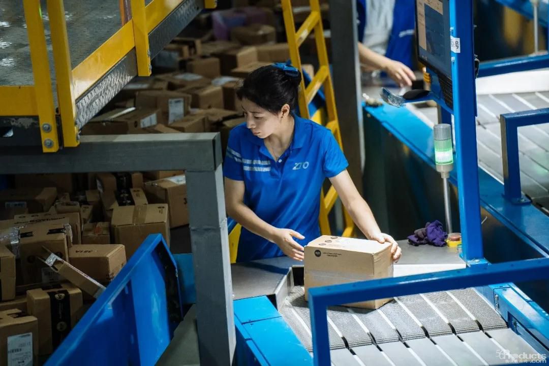 中通快递加码航空货运：Q1收入增速放缓，市场份额持续流失，散件市场“内卷”加剧