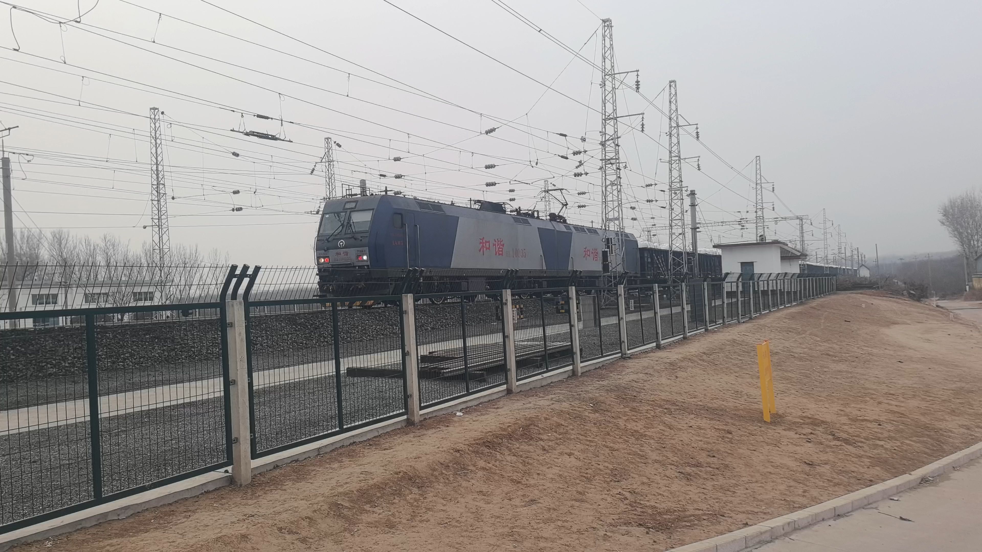 大秦铁路(601006.SH)：6月大秦线完成货物运输量3242万吨 同比增长5.29%