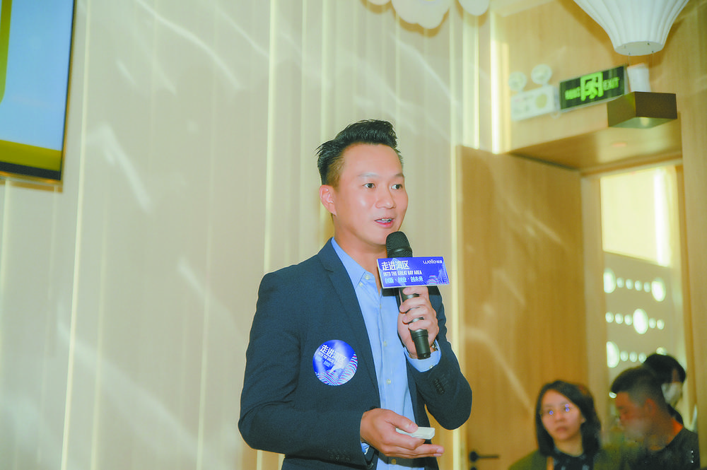 香港发出首个正式的士车队牌照；深圳私募创投在投本金超9700亿元丨大湾区财经早参