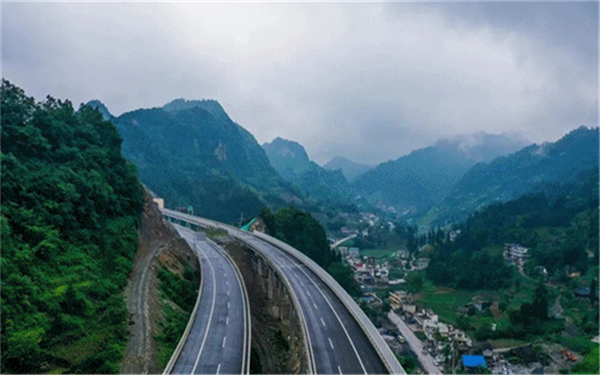 四川路桥等成立新公司 含供应链管理业务