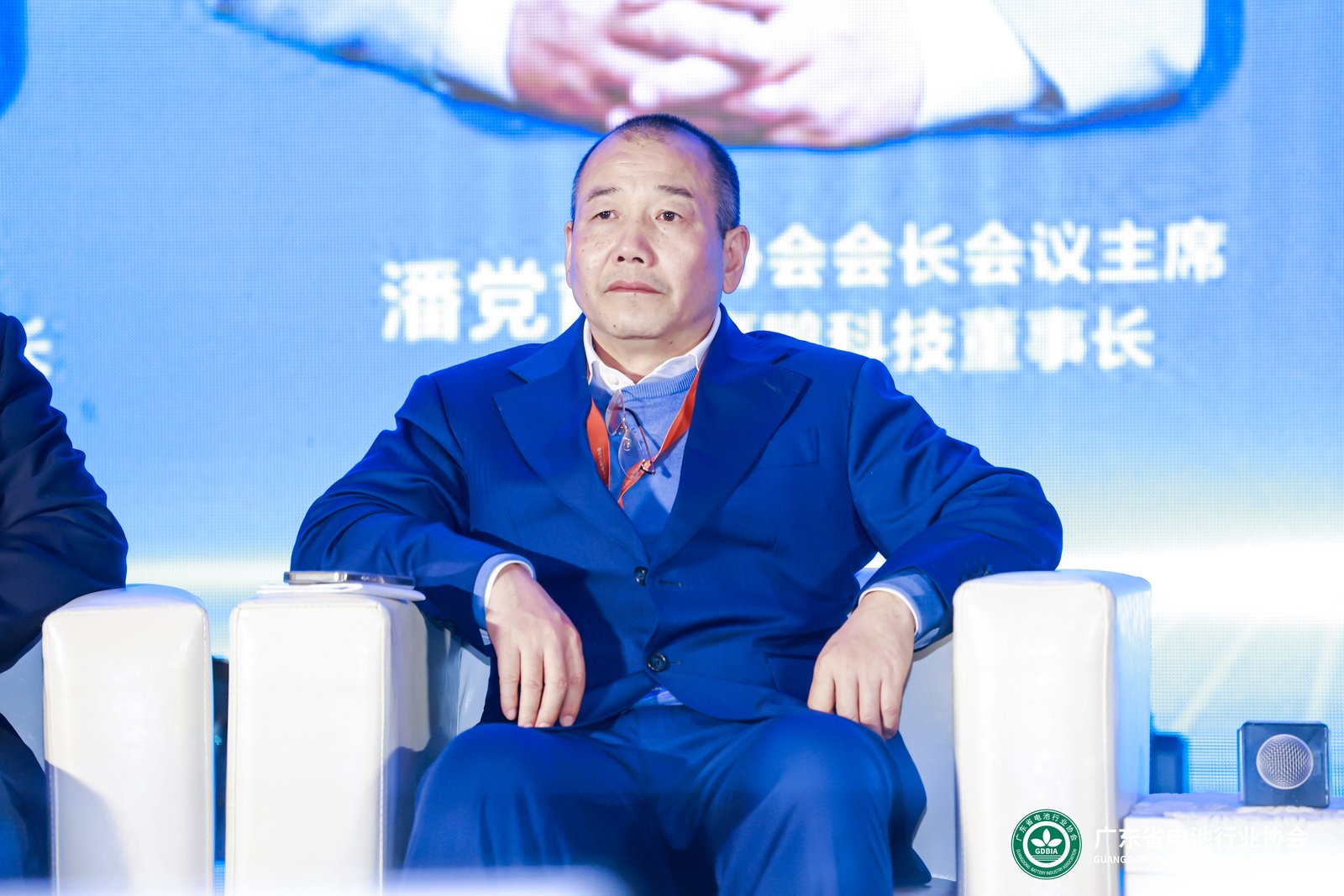 豪鹏科技涨3.33%，股价创历史新高