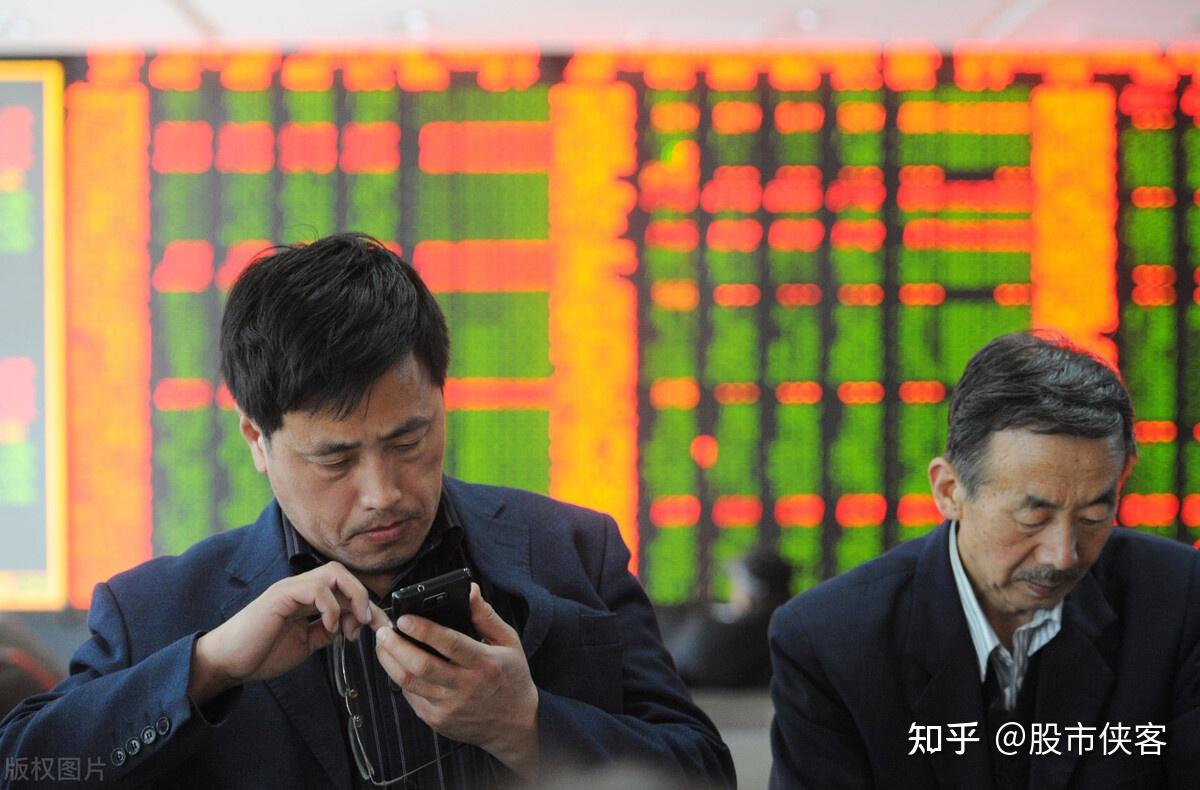 共创草坪跌8.34%，机构净买入6311.67万元，沪股通净卖出1125.24万元