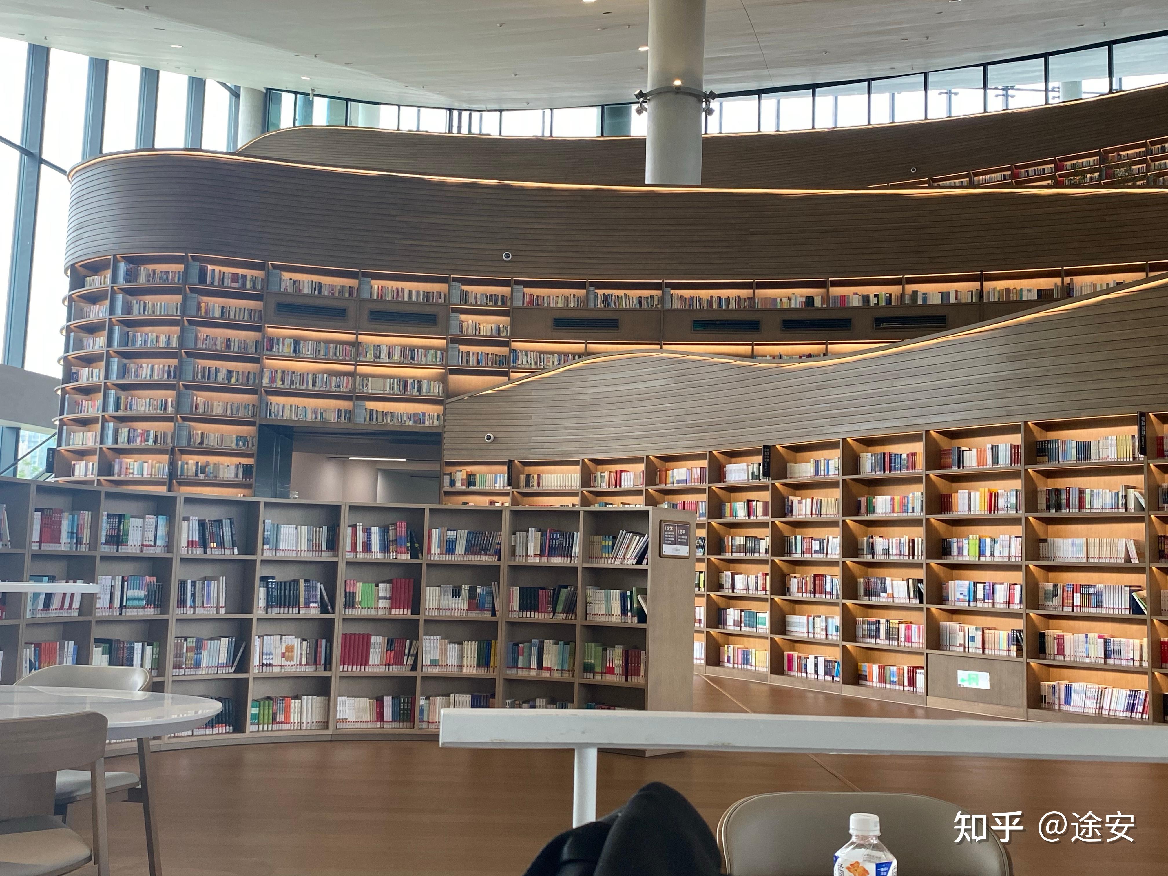 242万人的街角图书馆：网商银行发布“1平米书架”年度公益报告