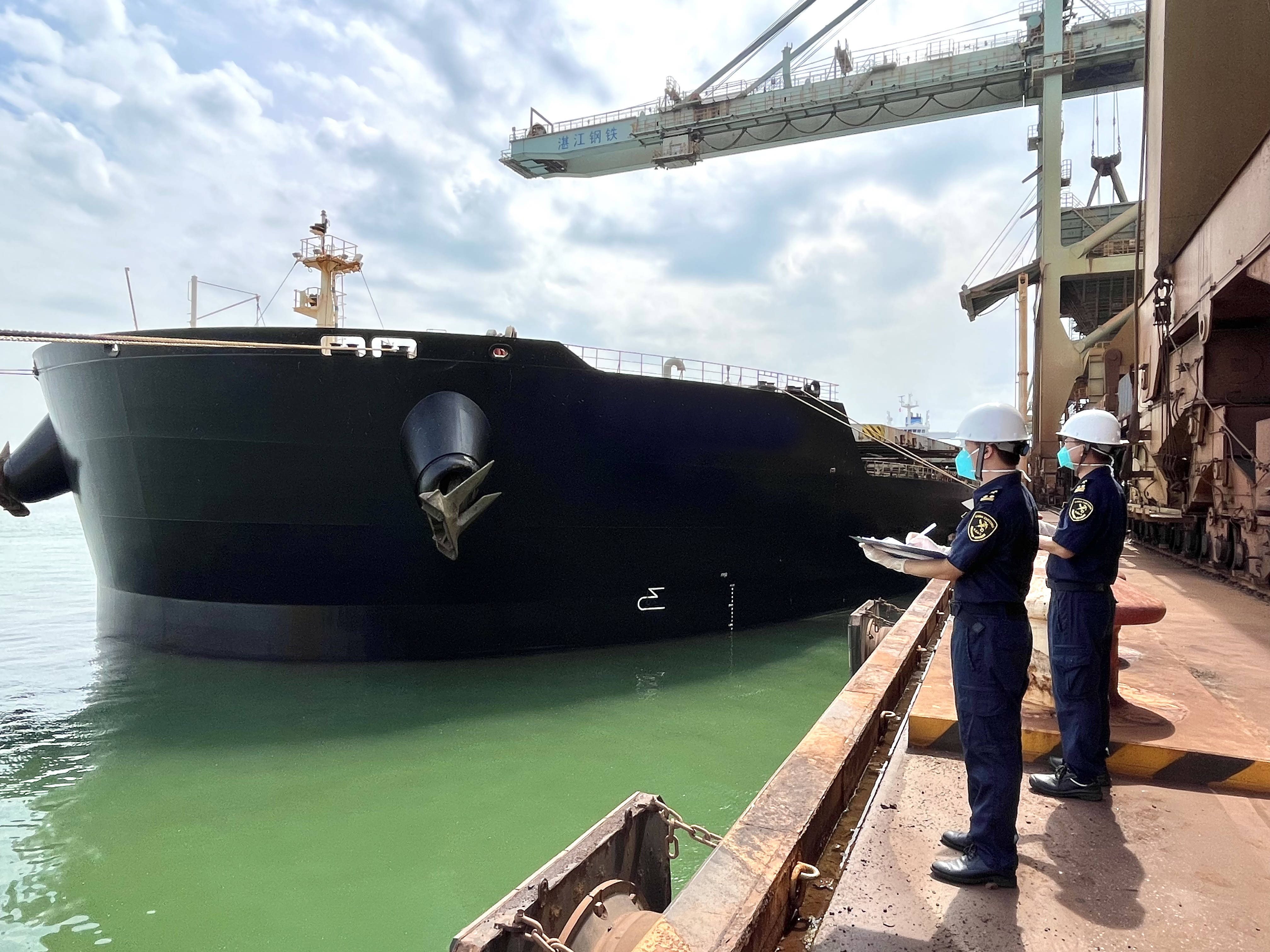 阿尔及利亚在外贸与港口治理框架下推进出口结构与通关效率优化