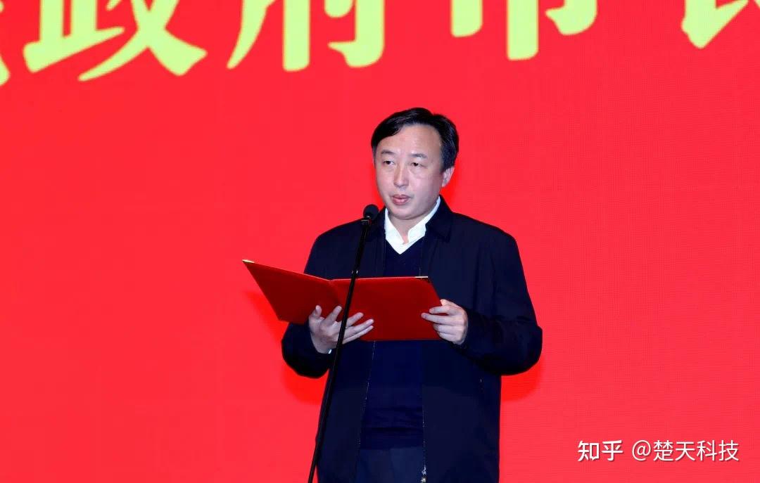 楚天科技预计2025年盈利2.35亿元至3亿元：63岁董事长唐岳上年薪酬285万 职工人均薪酬27万