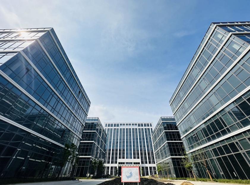 上海：适度超前布局建设新型信息基础设施 抓好新一轮万兆光网试点