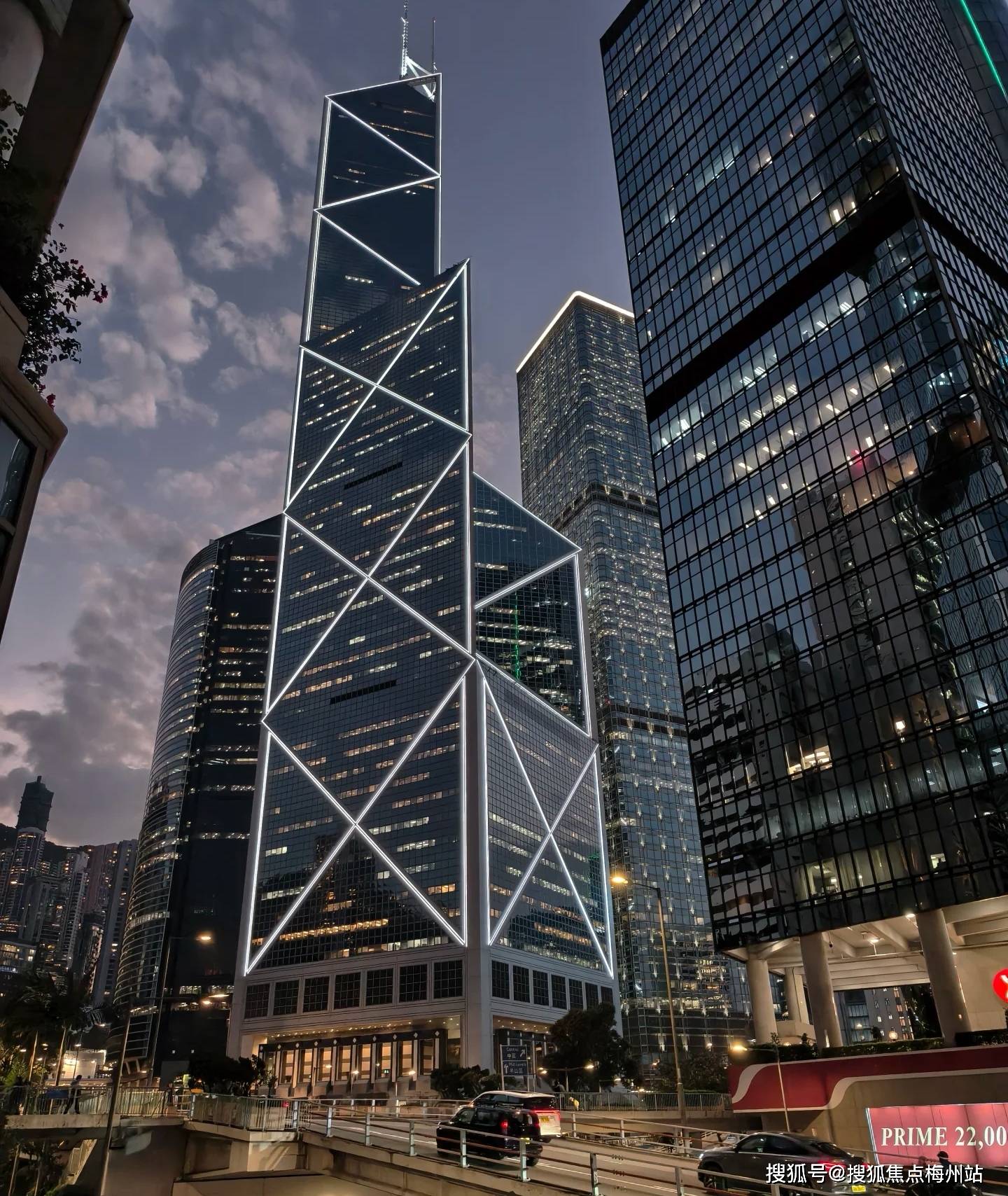 香港豪宅开年热销 给楼市注入“强心剂”