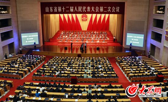 山东省人大代表杨为东：加大政策扶持力度 实现纺织服装业全面绿色转型|聚焦2026山东两会