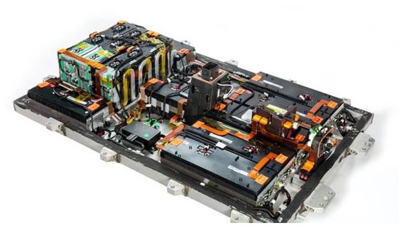 比亚迪公布国际专利申请：“极片制备装置、极片制备方法和极片”