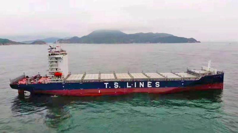 中船防务：控股子公司签订16艘集装箱船建造合同