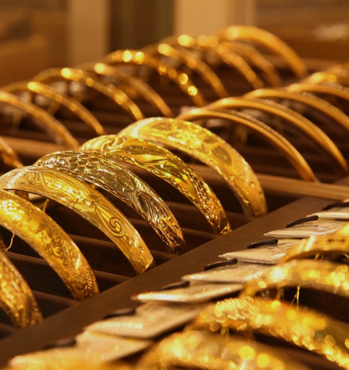 民爆光电4个交易日累涨107.4% 自然人买入占比达75.81%