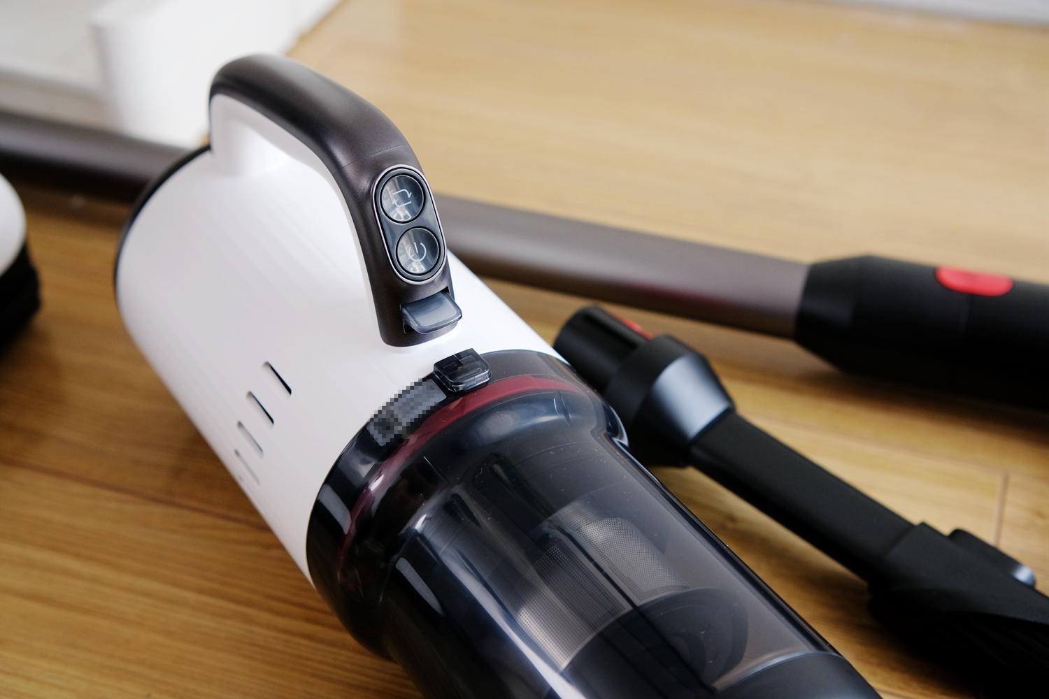 富佳股份获得实用新型专利授权：“一种挤压量可变的地刷及洗地机”