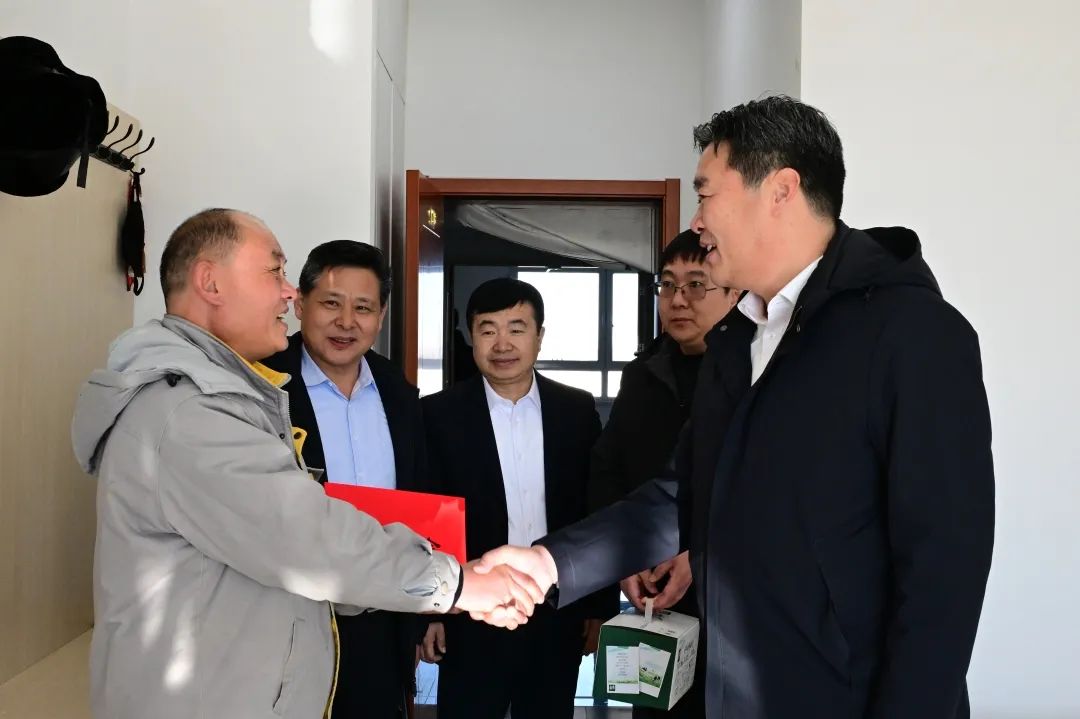 兖矿能源获得实用新型专利授权：“一种煤矸石溜槽”