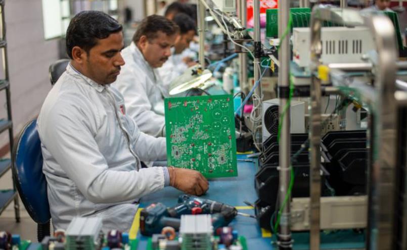 加纳人民生活水平提高，就业仍面临挑战