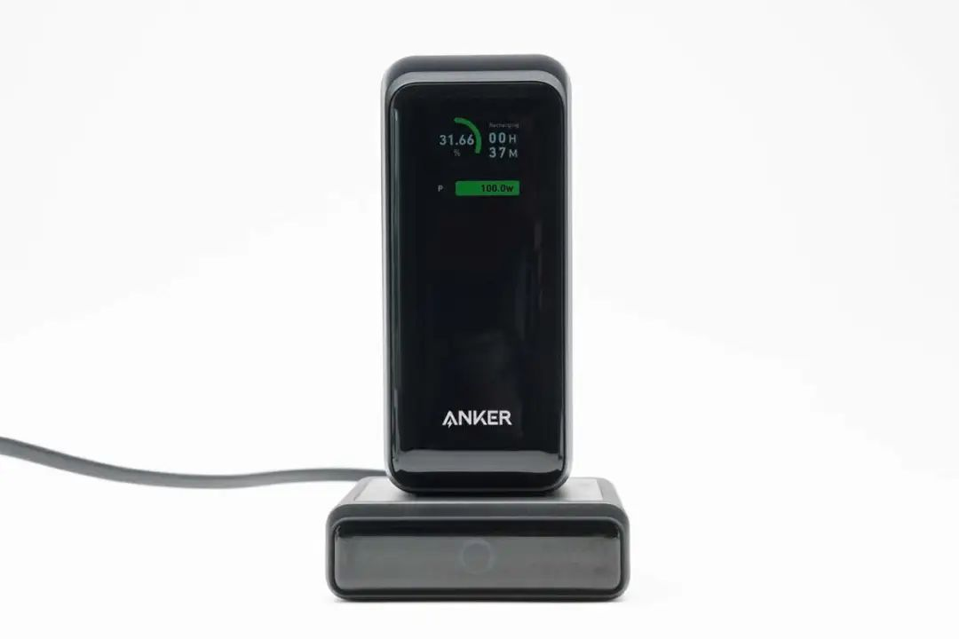 安克创新公布国际专利申请：“移动电源”