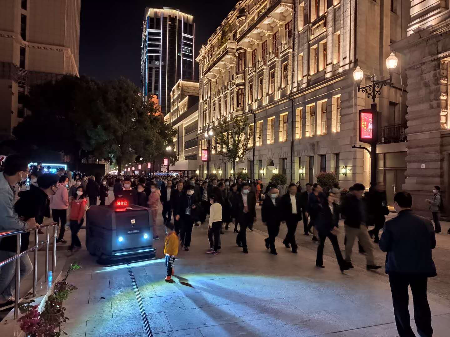 英飞凌重返欧元债市 加入AI融资潮