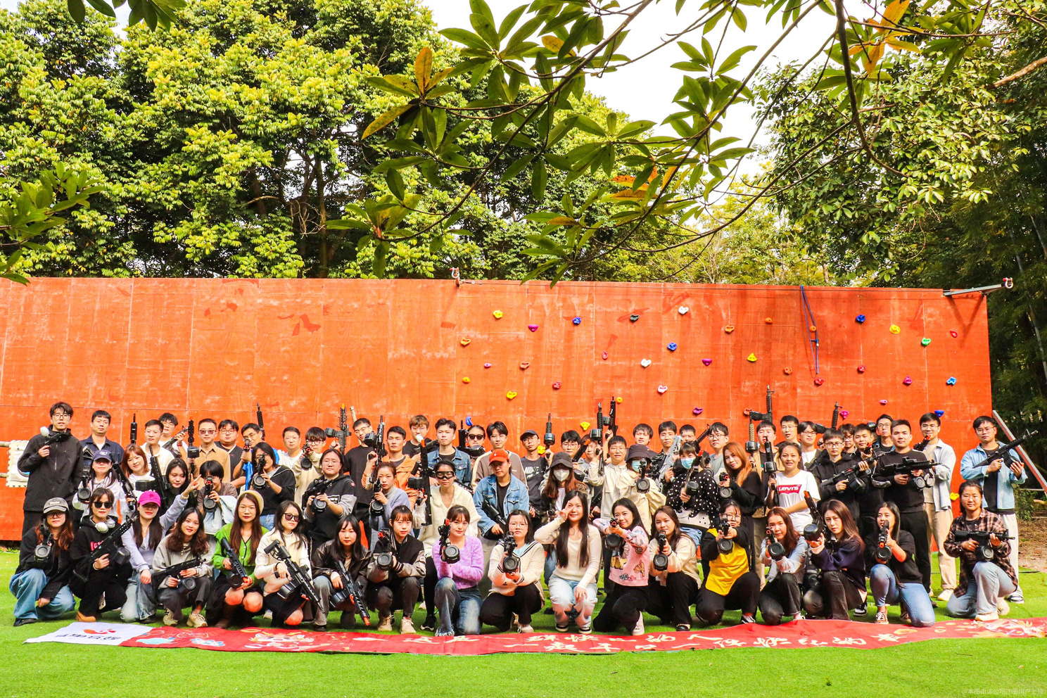 博纳影业等在杭州成立互娱文化传媒公司