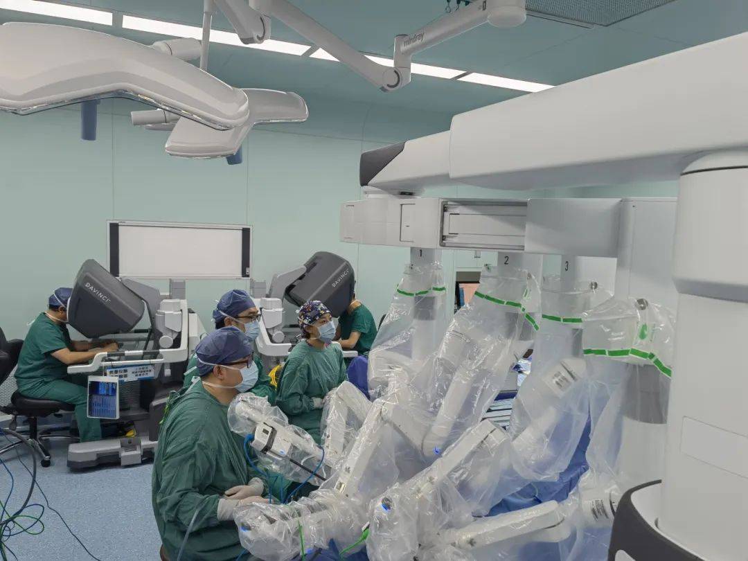 北京友谊医院顺利完成首例机器人辅助下冠状动脉介入手术