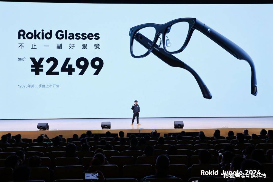 54万餐饮老板上美团智能掌柜问AI，429万个经营困惑2分钟得解