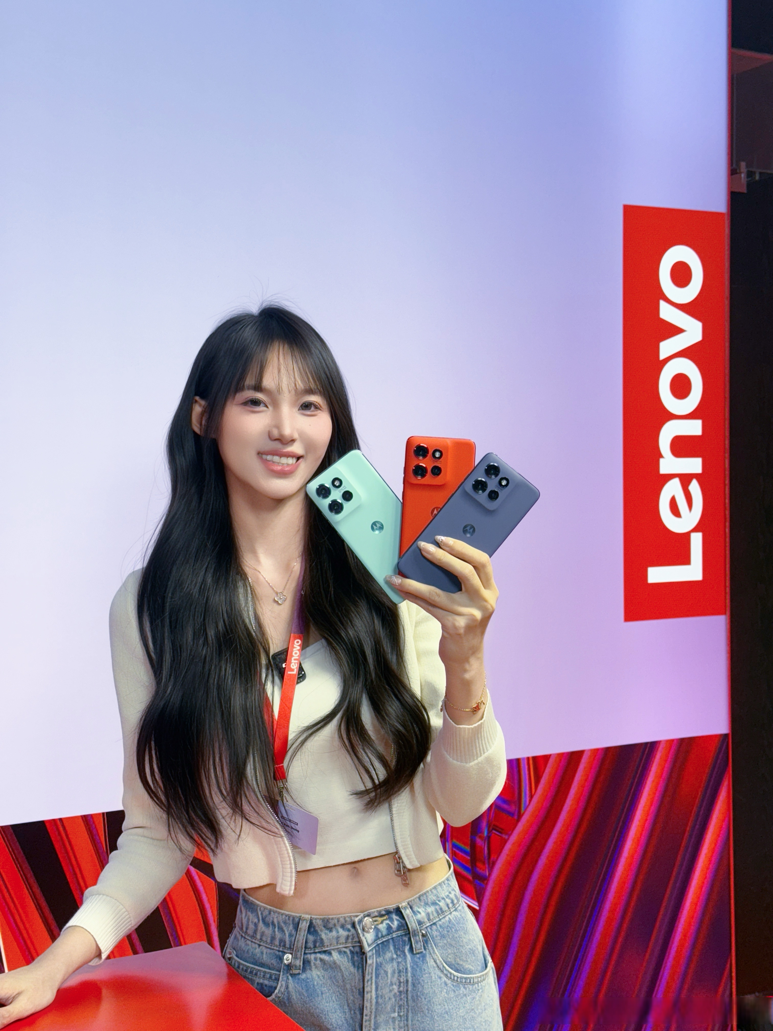 AI收入同比增长72%，联想集团引领混合式AI超级周期