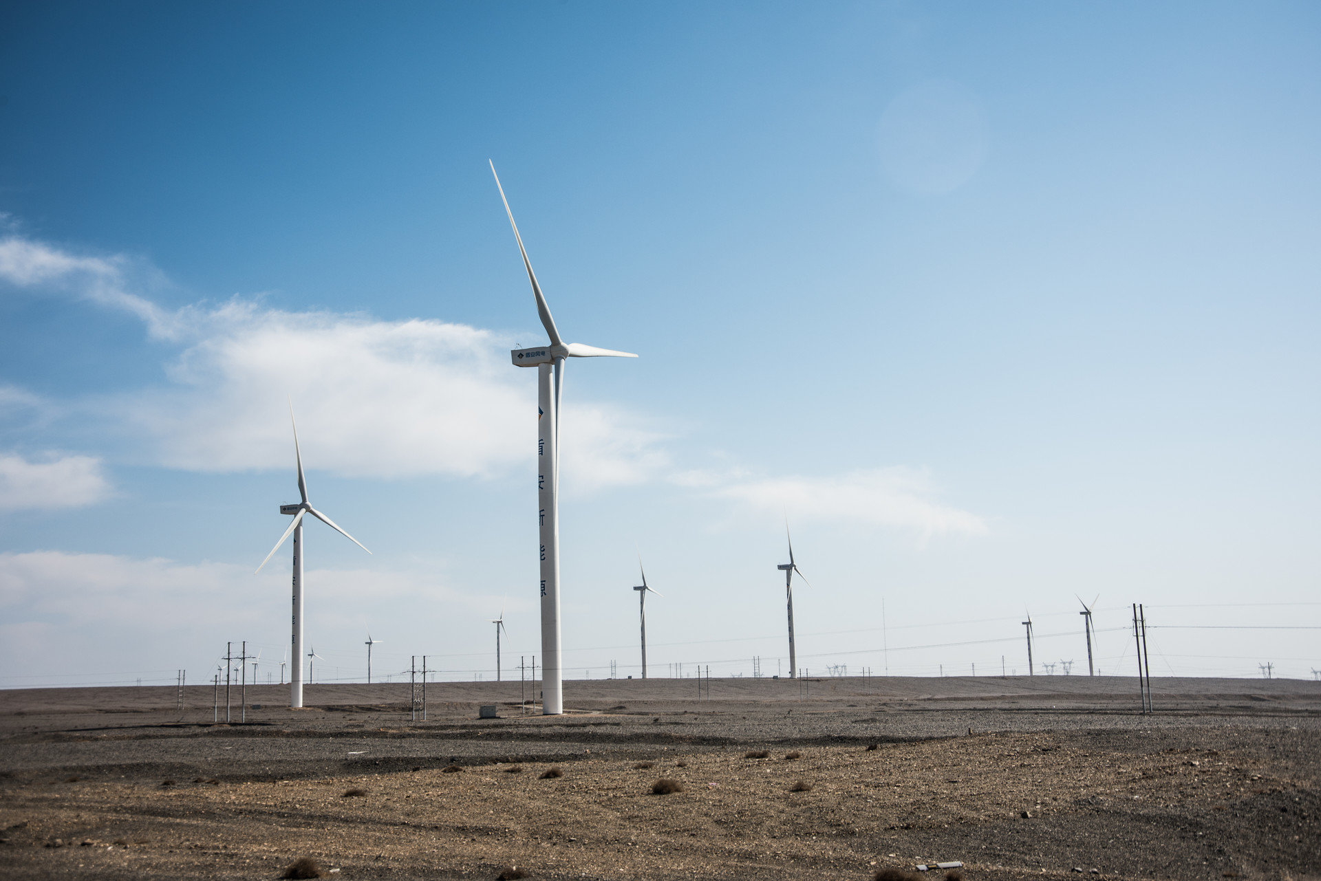 1月信贷投放“开门稳” 社融增量7.22万亿元