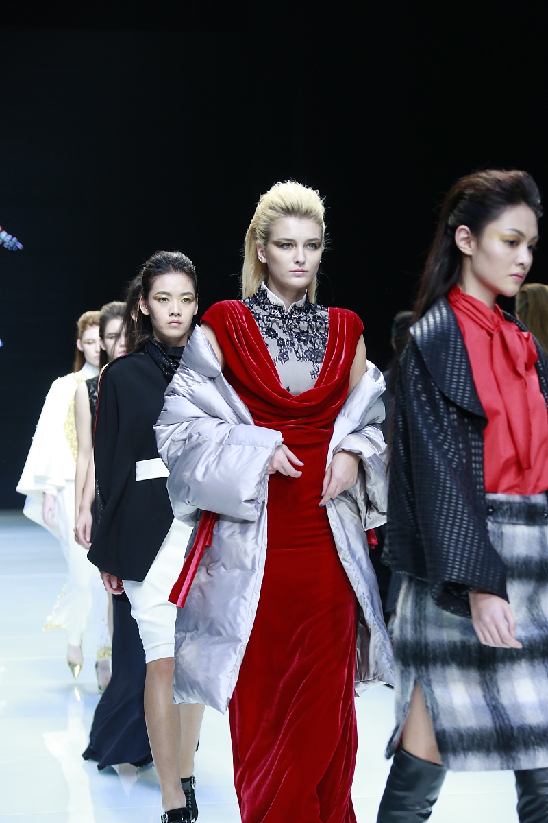 迪拜时装周提升国际影响力