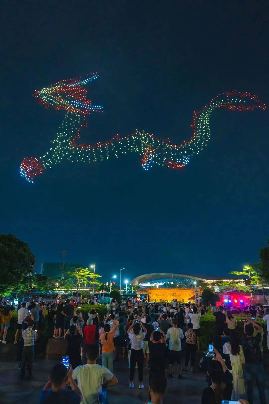 双场无人机表演秀闪耀博鳌东屿岛，点亮博鳌之夜