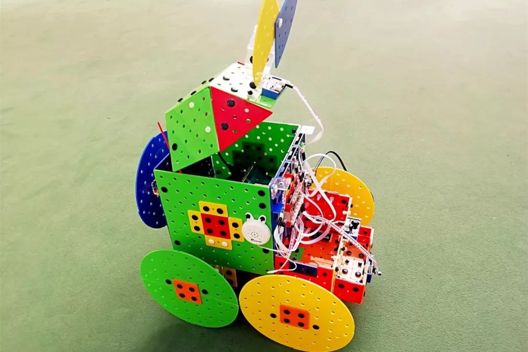 中国中学生在国际冬季人工智能奥赛获两金一银