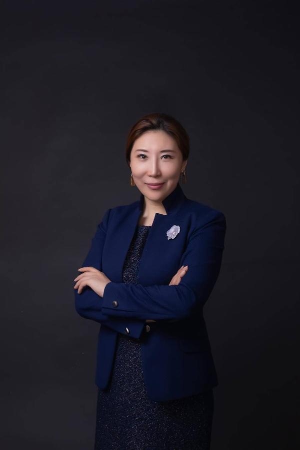 福特中国传播副总裁调整：杨美虹将退休，李方方接棒