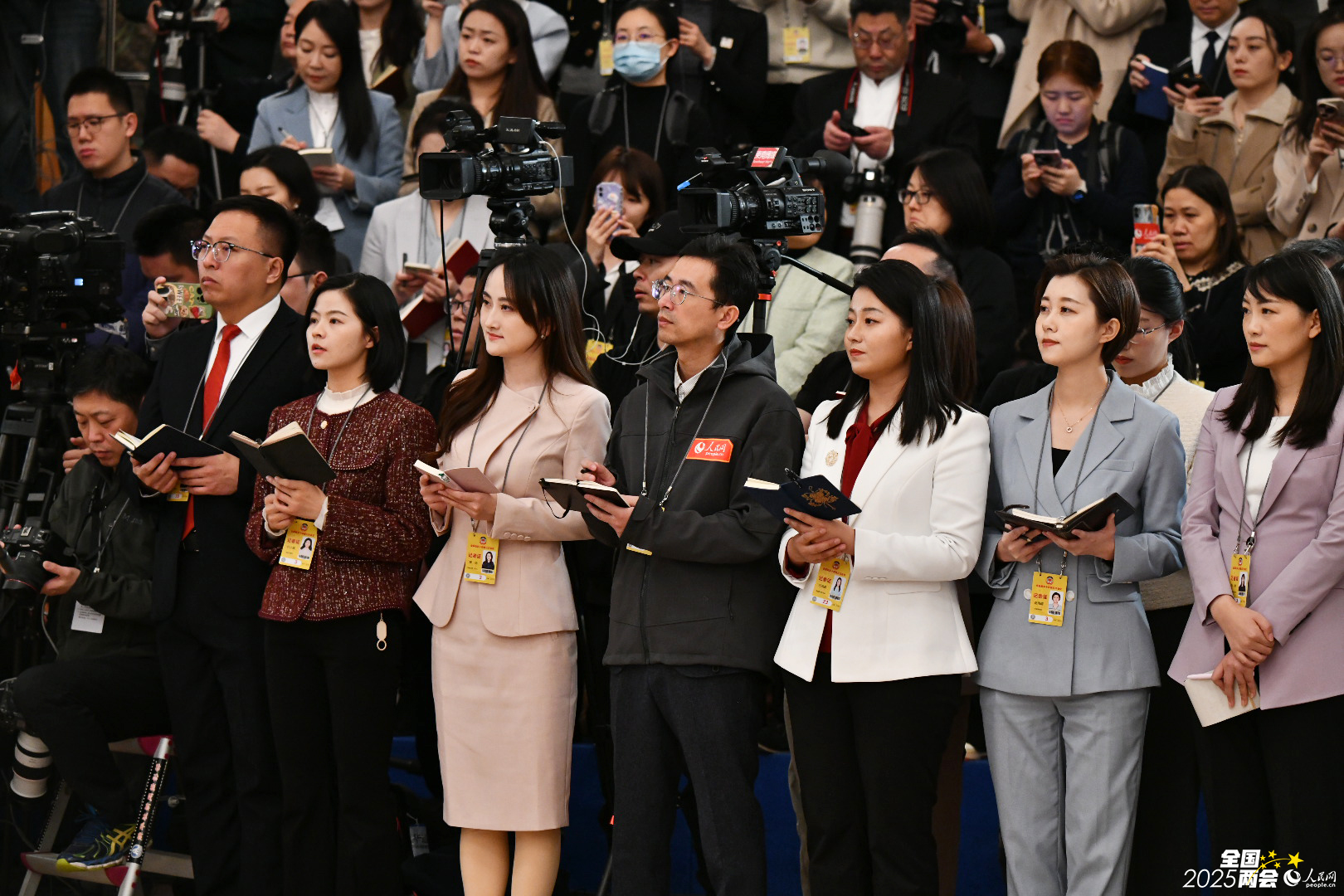 十四届全国人大四次会议首场“代表通道”集中采访活动5日8时举行