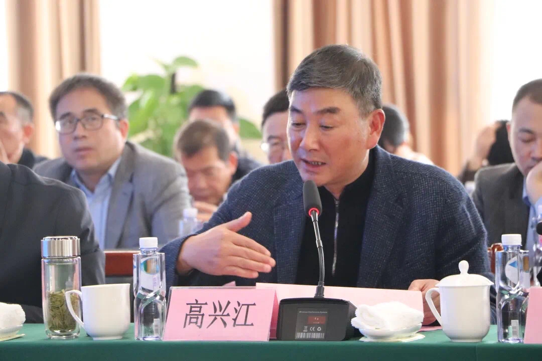 永兴材料：3月3日高管高亦斌减持股份合计10000股