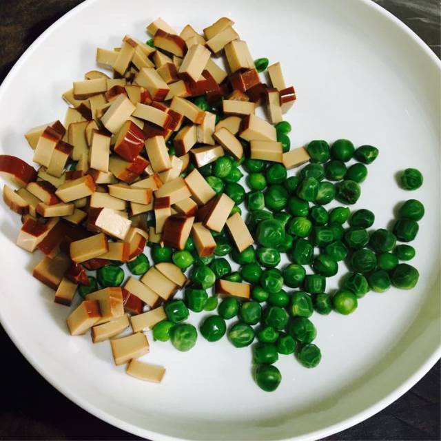 双汇发展获得外观设计专利授权：“包装盒（鲜鸡蛋干）”