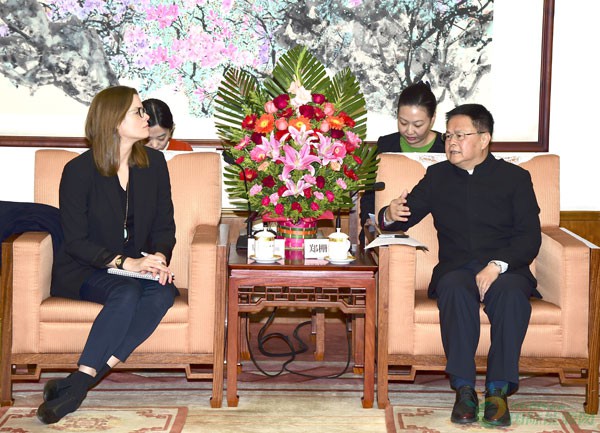 两会｜郑栅洁：会同财政部、人民银行等部门设立国家级并购基金